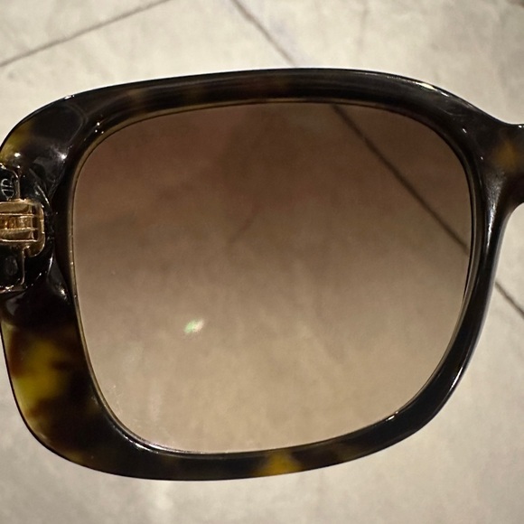 Chanel CC Turnlock Sunglasses 5234 Q Tortoise Quilted Leather Trim - Picture 13 of 16